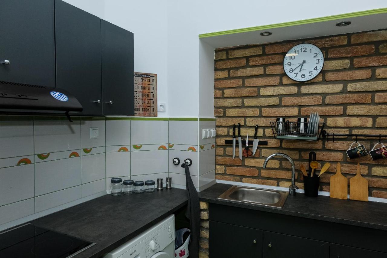 Szorcsik Haz 1913 Apartment Senta Luaran gambar