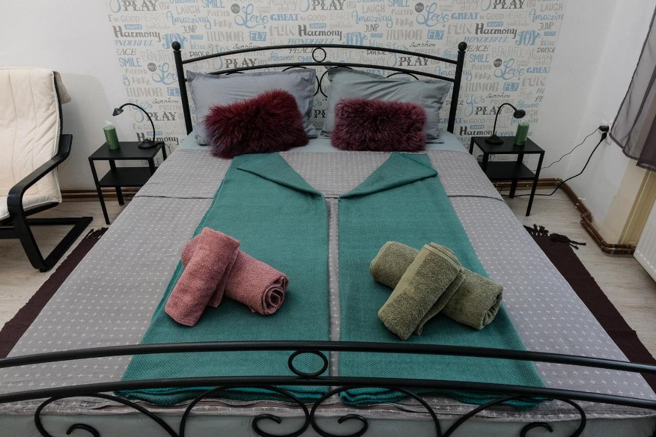 Szorcsik Haz 1913 Apartment Senta Luaran gambar